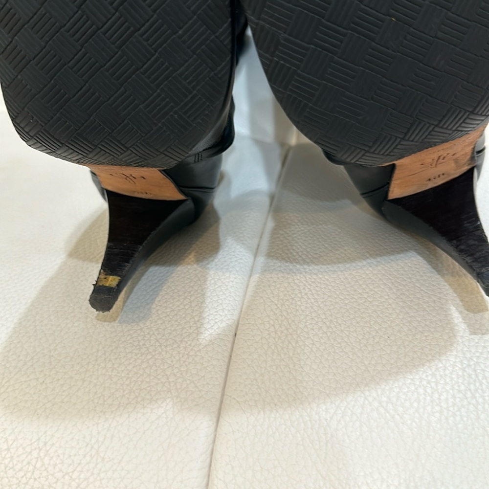 Cole Haan BLACK AIR JALISA TALL BOOT with Zip Closure in Size 4.5 В - Picture 17 of 17